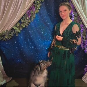 Meet your Posher, Mara